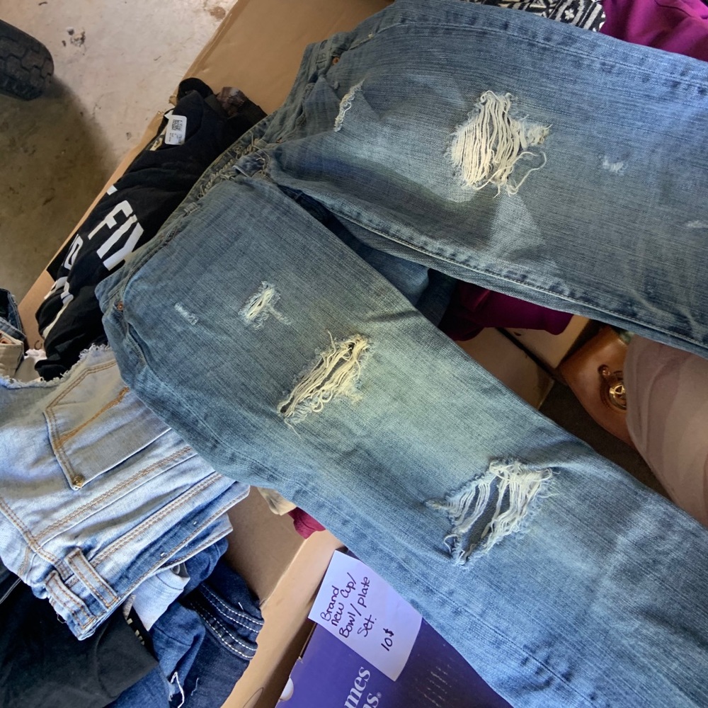 AE crop jeans